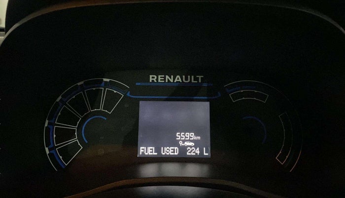 2024 Renault Kwid CLIMBER 1.0 (O) DUAL TONE, Petrol, Manual, 5,566 km, Odometer Image