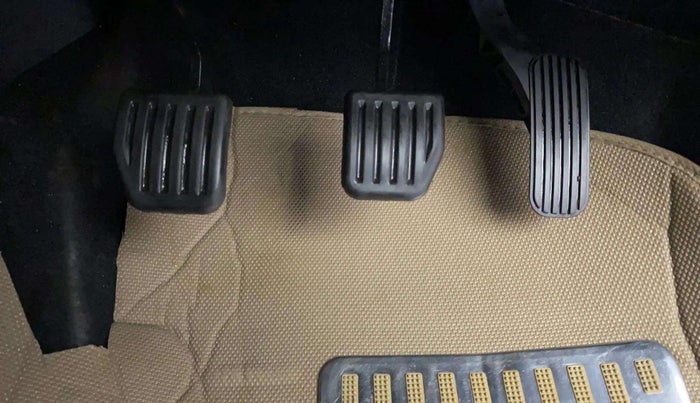 2021 Tata Harrier XE 2.0L KRYOTEC, Diesel, Manual, 28,306 km, Pedals