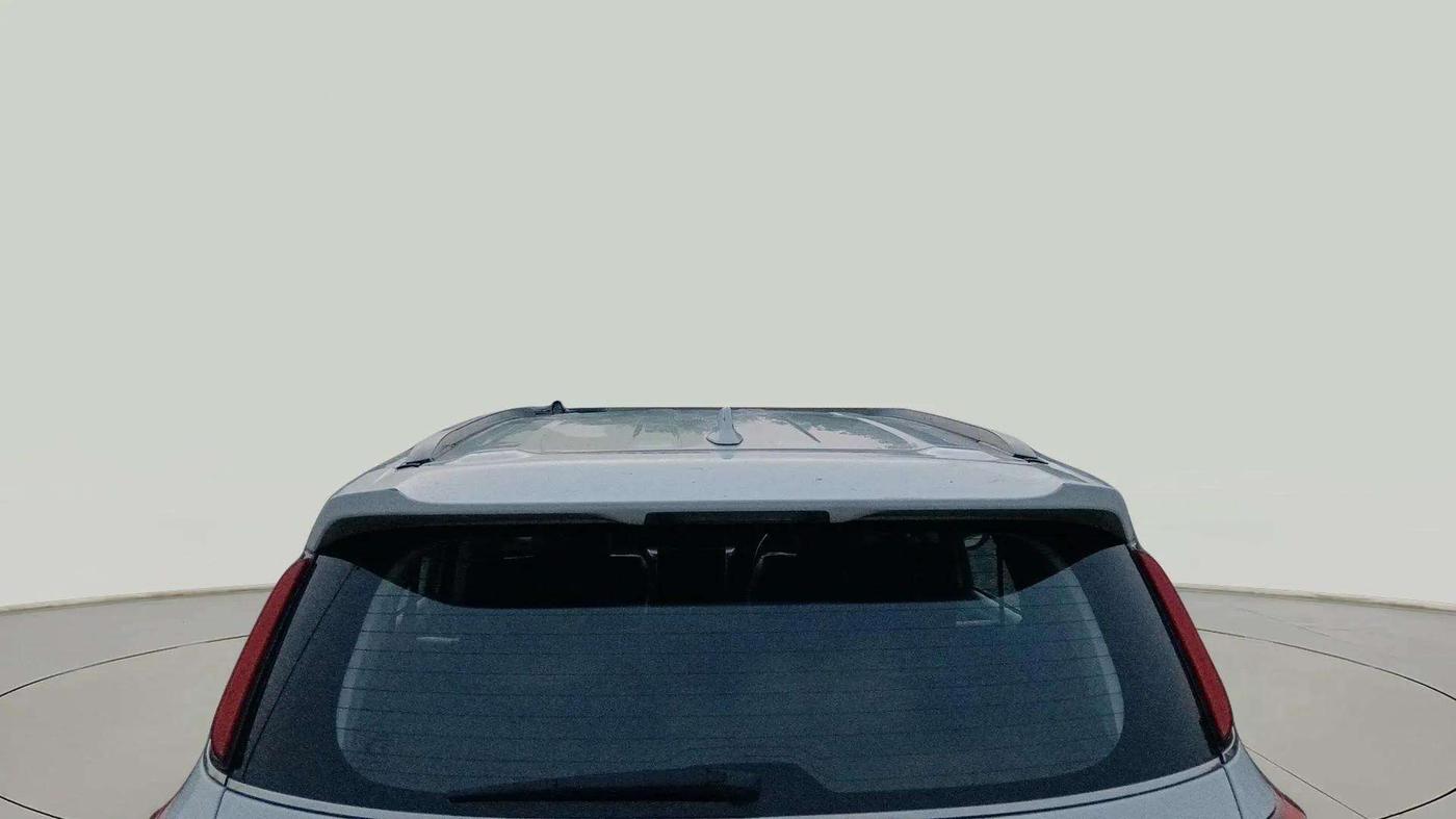 2017 Toyota Fortuner 2.8 4X2 AT, Diesel, Automatic, 91,162 km, Rear Windshield