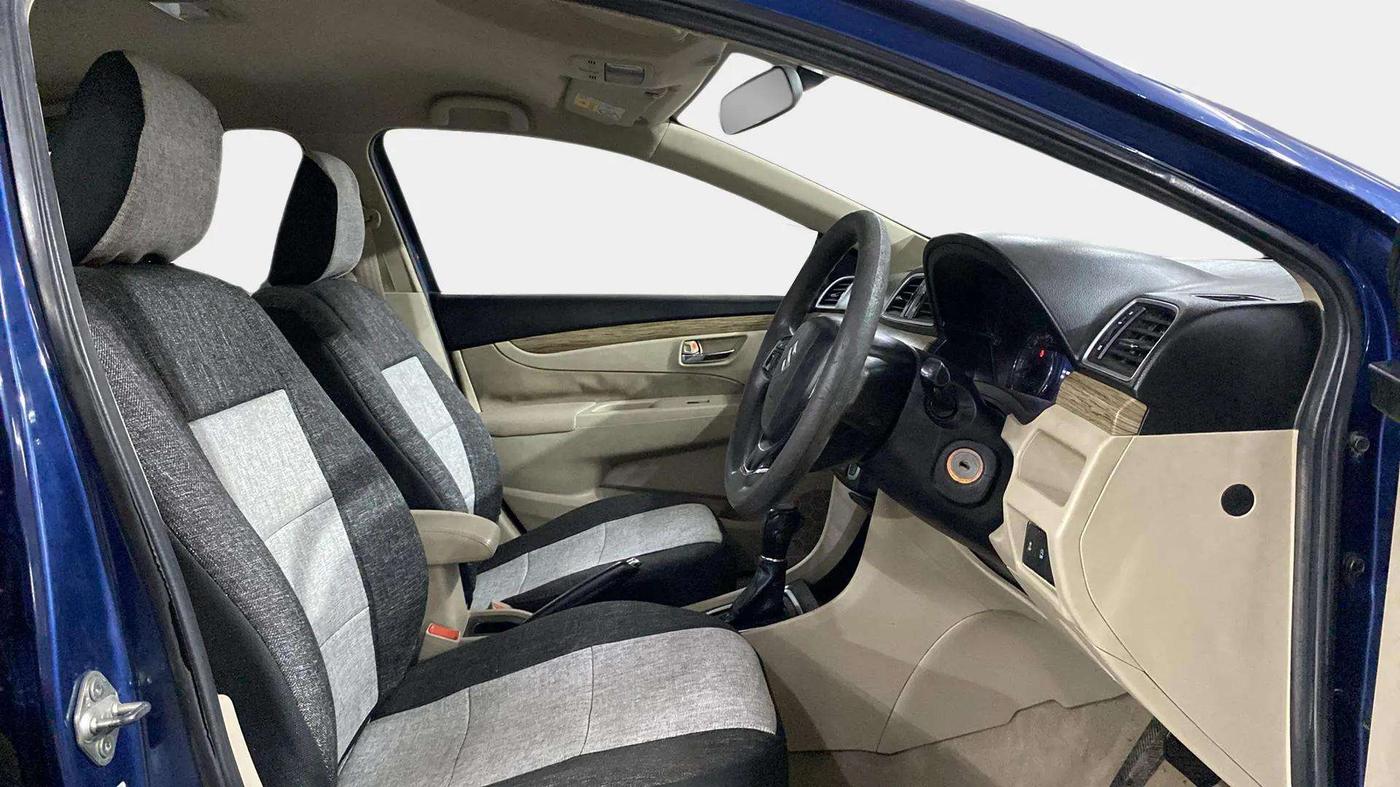 2018 Maruti Ciaz DELTA AT 1.5 SHVS PETROL, Petrol, Automatic, 76,907 km, Right Side Front Door Cabin