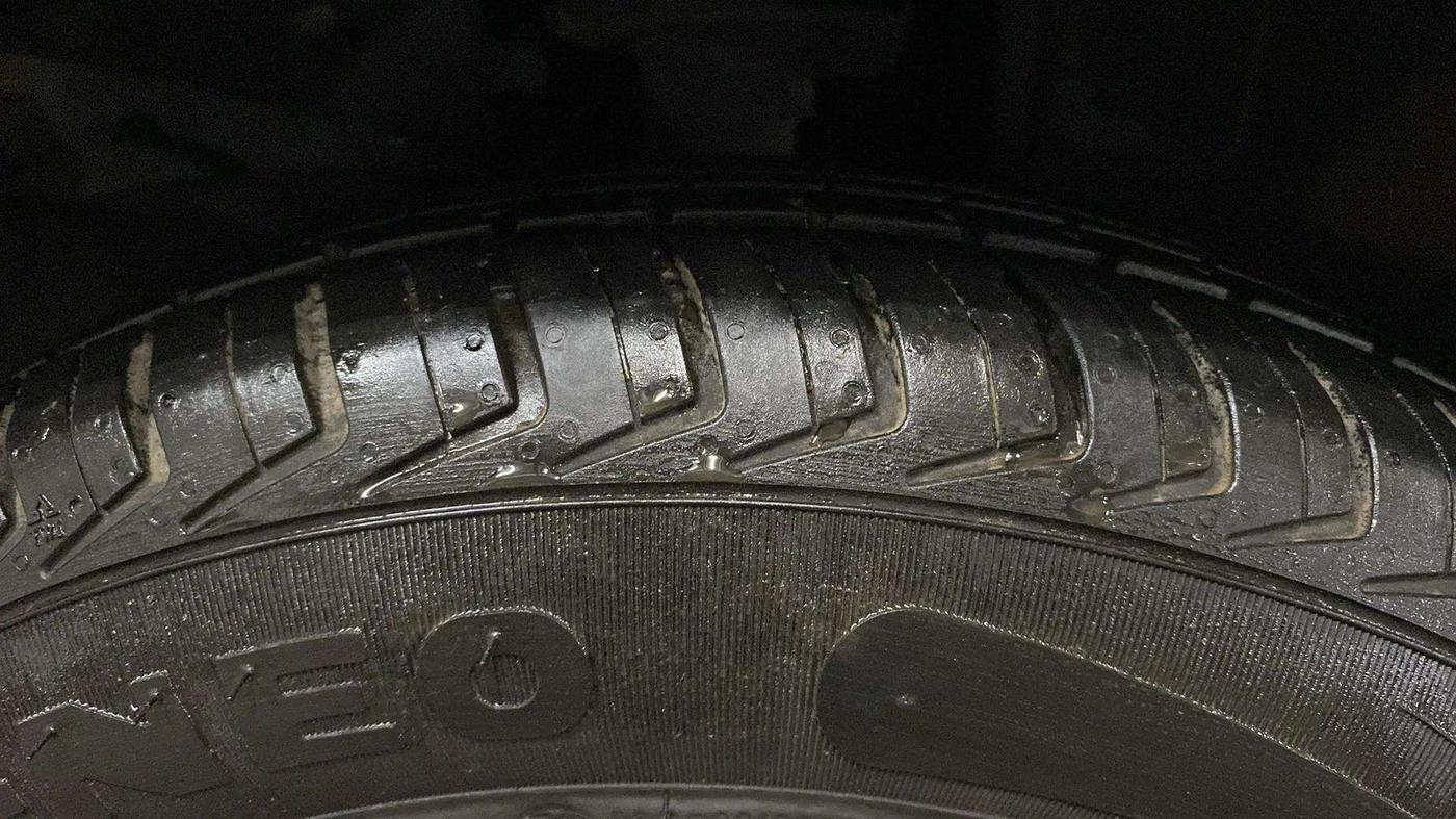 2016 Renault Kwid RXT 1.0, Petrol, Manual, 37,005 km, Right Front Tyre Tread