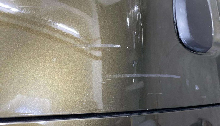 2016 Renault Kwid RXT 1.0, Petrol, Manual, 36,969 km, Right rear door - Slightly dented