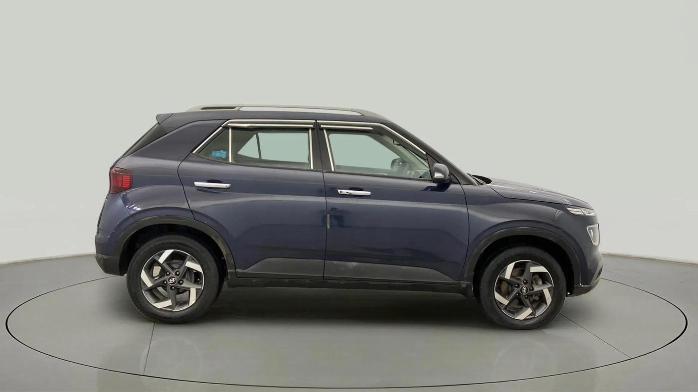 2019 Hyundai VENUE SX(O) 1.4 CRDI, Diesel, Manual, 56,472 km, Right Side View
