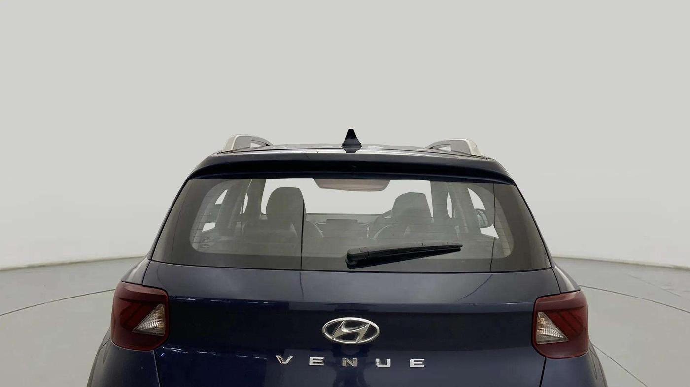 2019 Hyundai VENUE SX(O) 1.4 CRDI, Diesel, Manual, 56,472 km, Rear Windshield