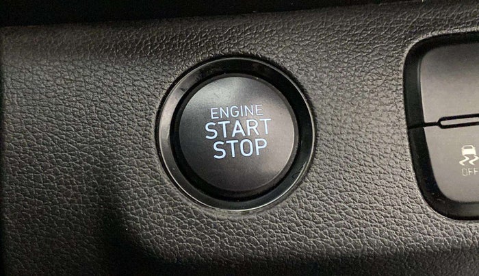 2019 Hyundai VENUE SX(O) 1.4 CRDI, Diesel, Manual, 56,472 km, Keyless Start/ Stop Button