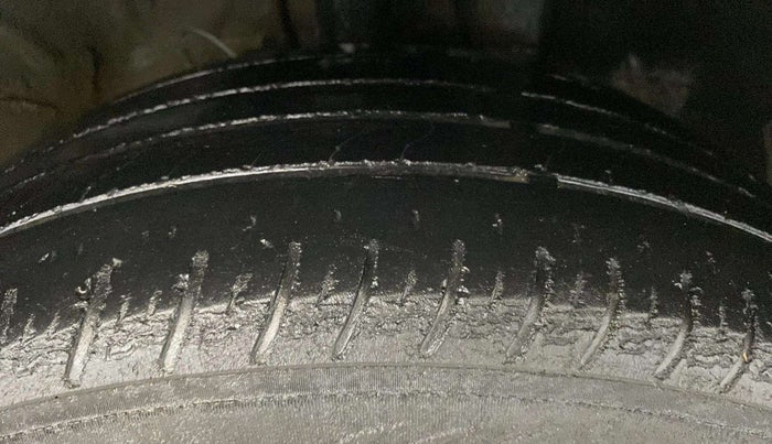 2019 Hyundai VENUE SX(O) 1.4 CRDI, Diesel, Manual, 56,472 km, Right Front Tyre Tread