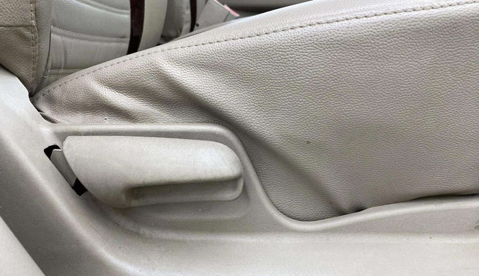 2016 Maruti Ertiga VXI, Petrol, Manual, 92,745 km, Driver Side Adjustment Panel