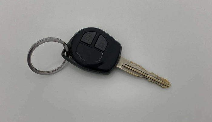2016 Maruti Ertiga VXI, Petrol, Manual, 92,745 km, Key Close Up