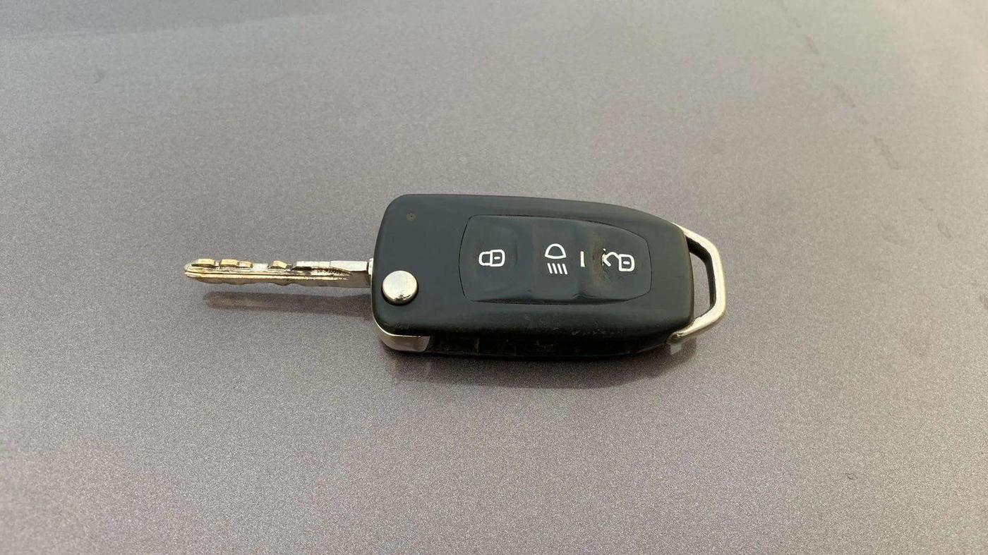 2018 Tata Tiago XZA PETROL, Petrol, Automatic, 99,984 km, Key Close Up
