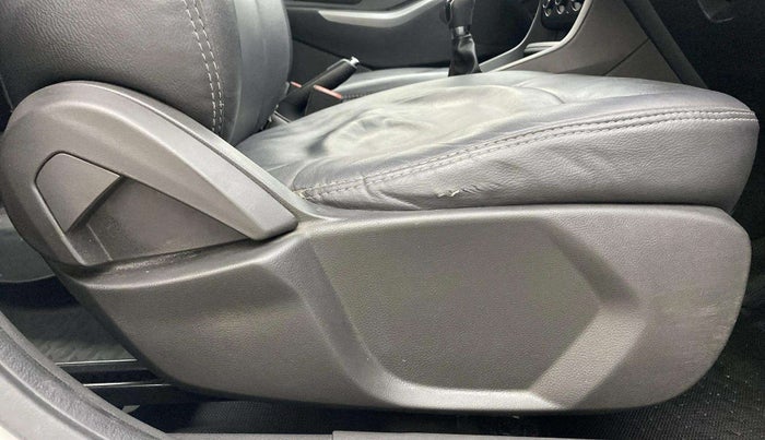 2018 Ford FREESTYLE TREND 1.2 PETROL, Petrol, Manual, 31,929 km, Driver Side Adjustment Panel