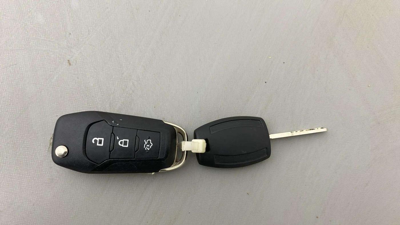 2018 Ford FREESTYLE TREND 1.2 PETROL, Petrol, Manual, 32,422 km, Key Close Up
