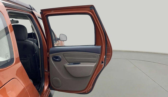 2017 Renault Duster RXL 1.6 PETROL, Petrol, Manual, 32,061 km, RHS Rear Door