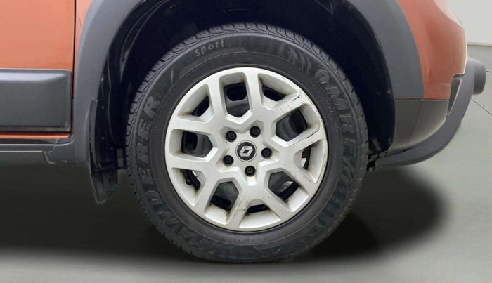 2017 Renault Duster RXL 1.6 PETROL, Petrol, Manual, 32,061 km, Right Front Wheel