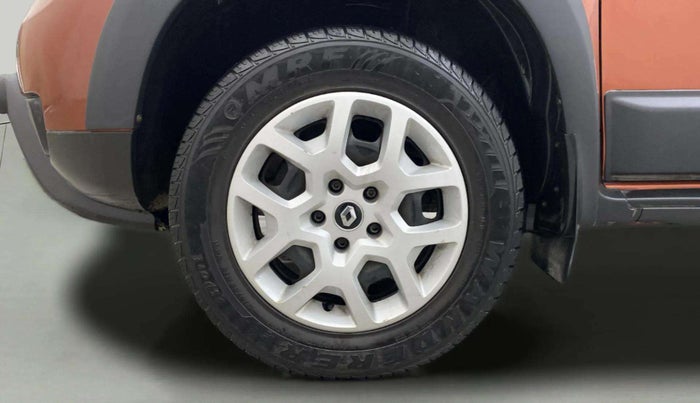 2017 Renault Duster RXL 1.6 PETROL, Petrol, Manual, 32,061 km, Left Front Wheel