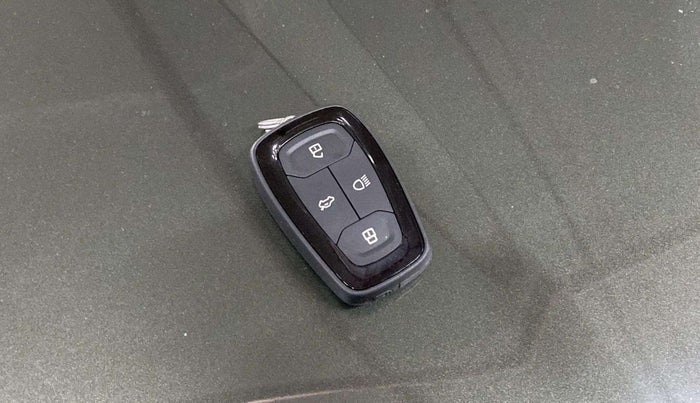 2022 Tata NEXON XZ PLUS PETROL, Petrol, Manual, 3,373 km, Key Close Up