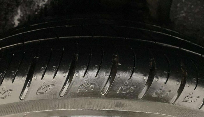 2019 Hyundai Creta SX AT 1.6 PETROL, Petrol, Automatic, 26,106 km, Left Rear Tyre Tread