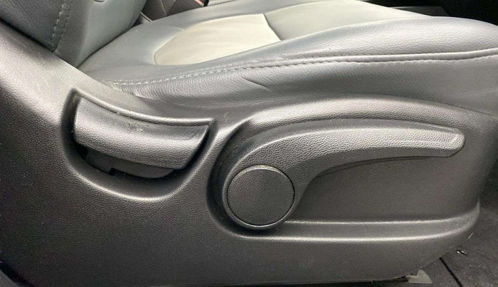 2019 Hyundai Creta SX AT 1.6 PETROL, Petrol, Automatic, 26,106 km, Driver Side Adjustment Panel