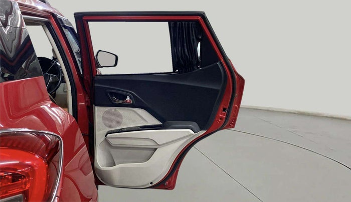 2020 Mahindra XUV300 W8 1.2 PETROL, Petrol, Manual, 21,686 km, RHS Rear Door