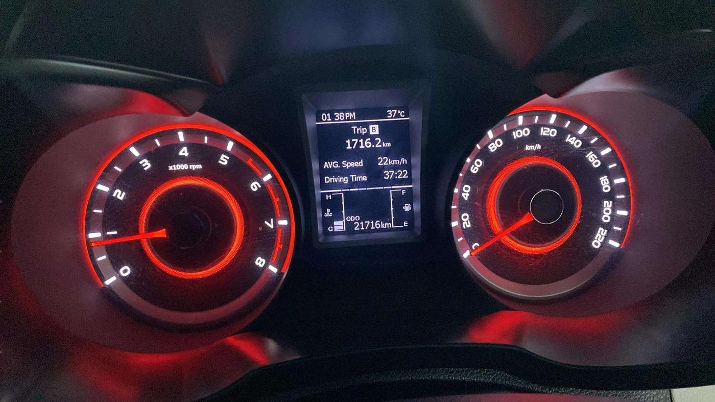 2020 Mahindra XUV300 W8 1.2 PETROL, Petrol, Manual, 21,642 km, Odometer Image