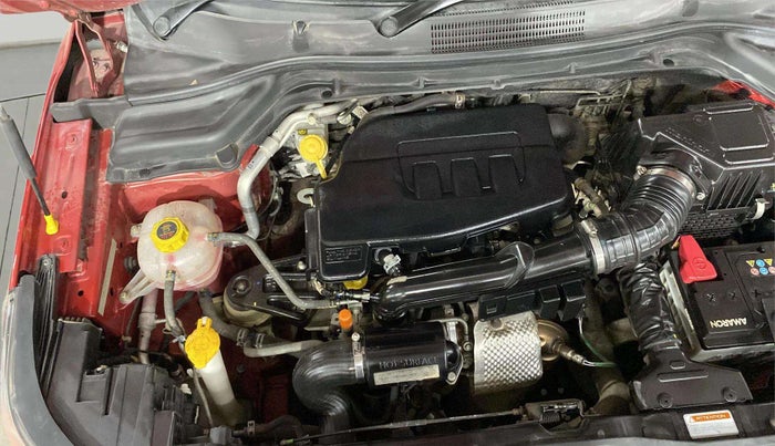 2020 Mahindra XUV300 W8 1.2 PETROL, Petrol, Manual, 21,686 km, Engine View - Right