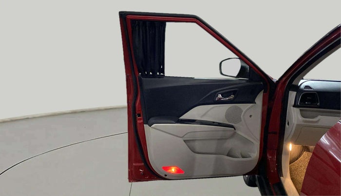 2020 Mahindra XUV300 W8 1.2 PETROL, Petrol, Manual, 21,686 km, LHS Front Door