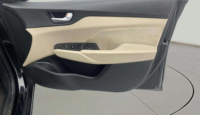 2019 Hyundai Verna 1.6 VTVT SX, Petrol, Manual, 79,165 km, Driver Side Door Panels Control