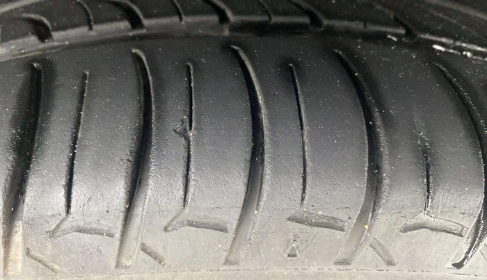2019 Hyundai Verna 1.6 VTVT SX, Petrol, Manual, 79,165 km, Right Front Tyre Tread