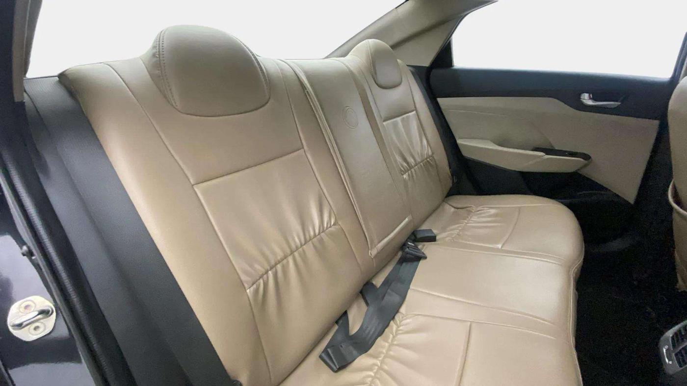 2019 Hyundai Verna 1.6 VTVT SX, Petrol, Manual, 79,165 km, Right Side Rear Door Cabin