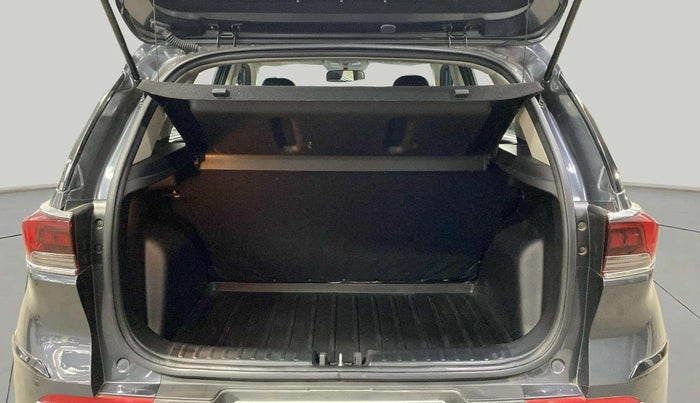 2023 KIA SONET HTX 1.0 IMT, Petrol, Manual, 8,942 km, Boot Open Zoomed View
