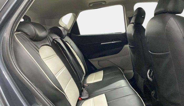 2023 KIA SONET HTX 1.0 IMT, Petrol, Manual, 8,942 km, Right Side Rear Door Cabin