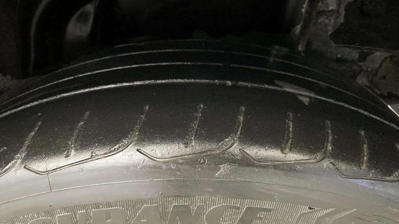2023 Hyundai Verna SX 1.5 VTVT IVT, Petrol, Automatic, 25,193 km, Left Rear Tyre Tread