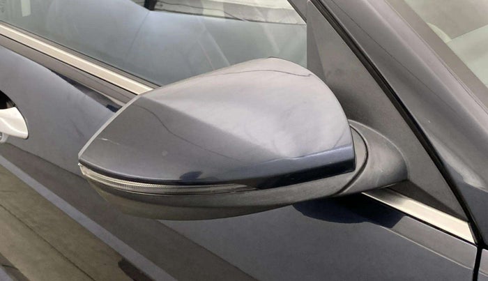 2023 Hyundai Verna SX 1.5 VTVT IVT, Petrol, Automatic, 25,060 km, Right rear-view mirror - Minor scratches