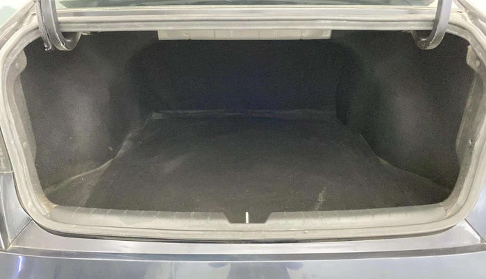 2023 Hyundai Verna SX 1.5 VTVT IVT, Petrol, Automatic, 25,060 km, Boot Inside