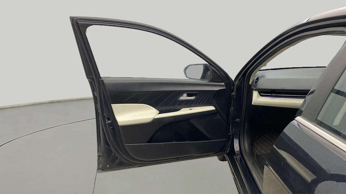 2023 Hyundai Verna SX 1.5 VTVT IVT, Petrol, Automatic, 25,193 km, LHS Front Door