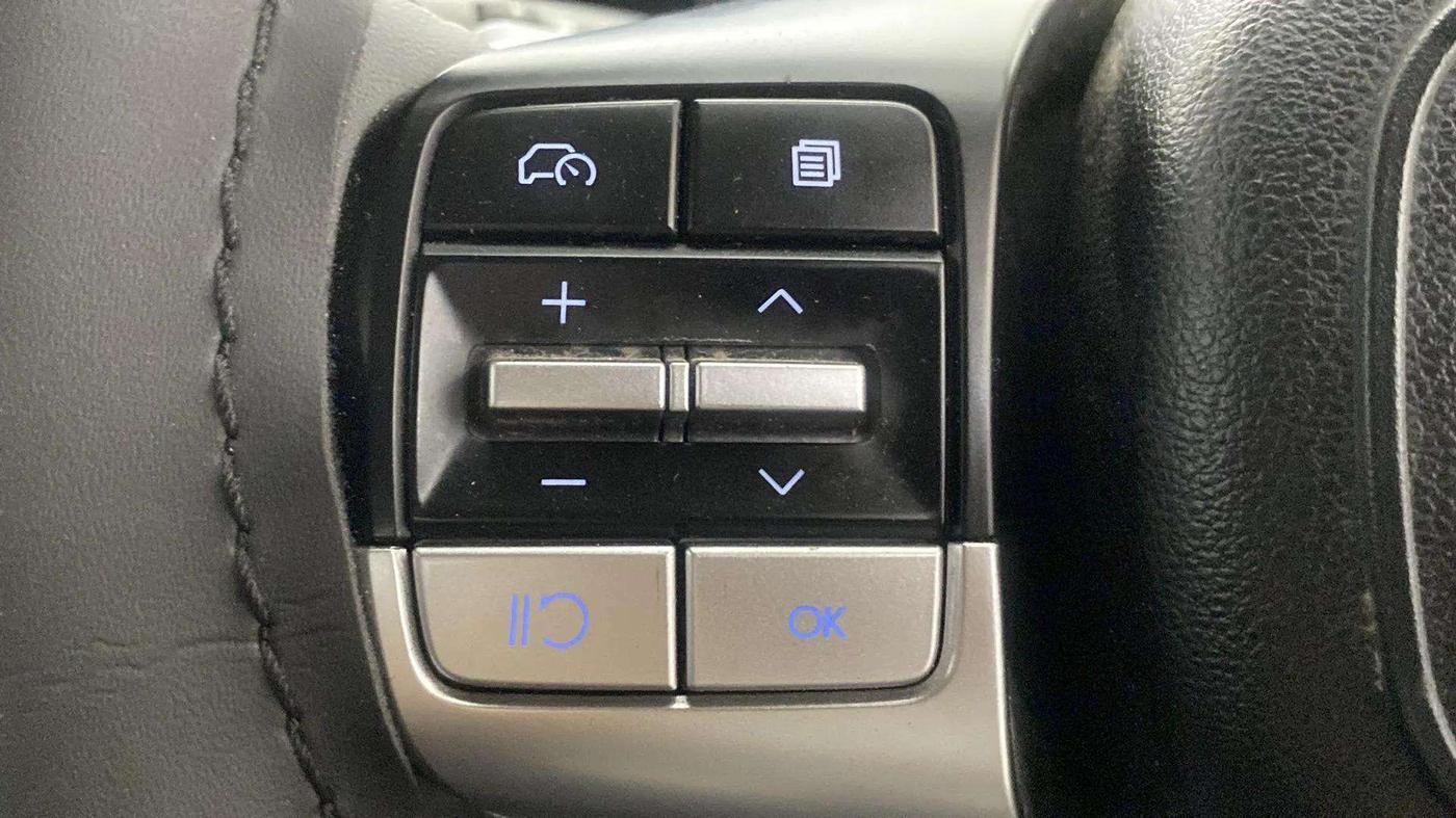 2023 Hyundai Verna SX 1.5 VTVT IVT, Petrol, Automatic, 25,193 km, Adaptive Cruise Control