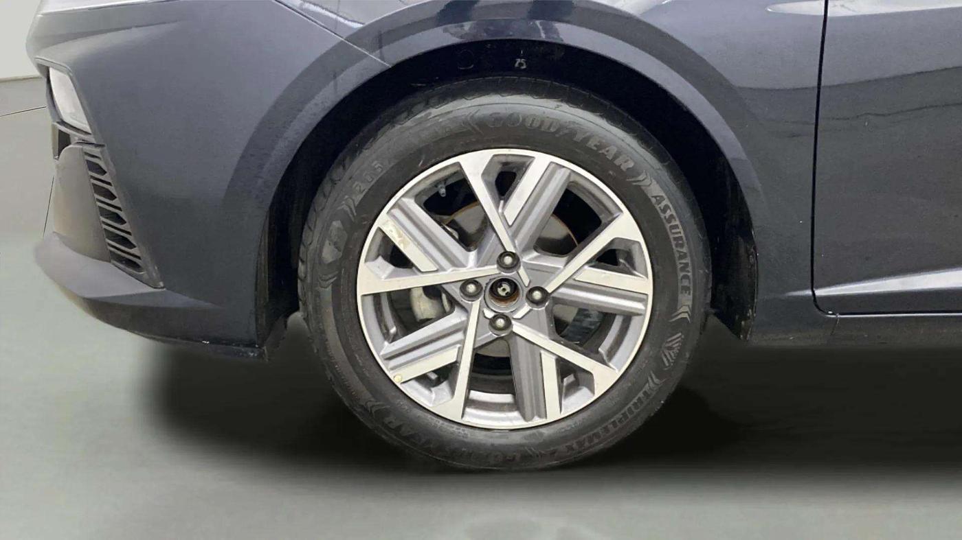 2023 Hyundai Verna SX 1.5 VTVT IVT, Petrol, Automatic, 25,193 km, Left Front Wheel