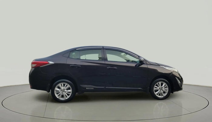 2018 Toyota YARIS V CVT, Petrol, Automatic, 1,33,567 km, Right Side View