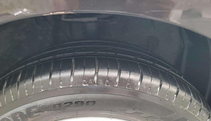 2018 Toyota YARIS V CVT, Petrol, Automatic, 1,33,567 km, Right Front Tyre Tread