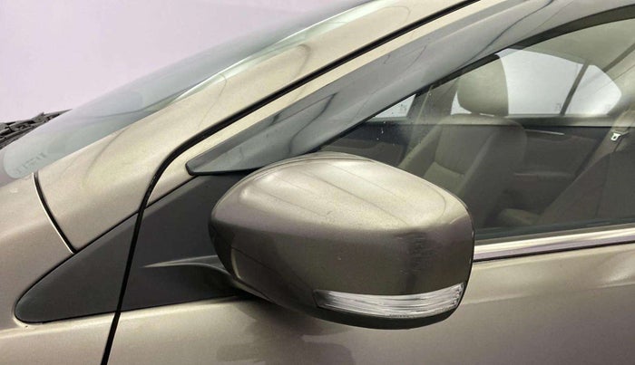 2019 Maruti Ciaz ALPHA 1.5 SHVS PETROL, Petrol, Manual, 43,377 km, Left rear-view mirror - Minor scratches
