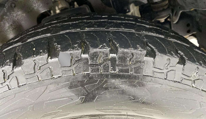 2021 Mahindra Thar LX D AT 4WD HT, Diesel, Automatic, 52,861 km, Right Front Tyre Tread