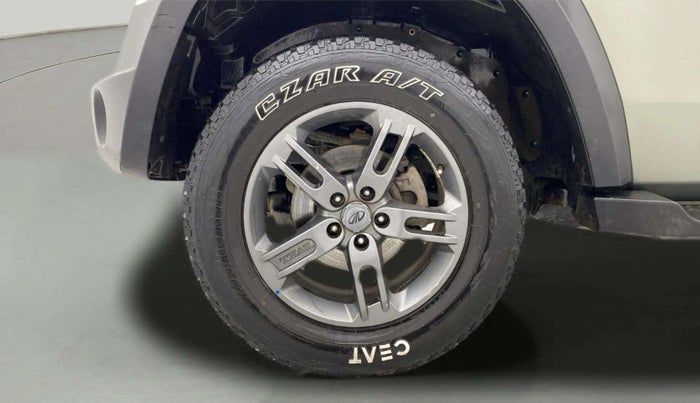 2021 Mahindra Thar LX D AT 4WD HT, Diesel, Automatic, 52,861 km, Left Front Wheel