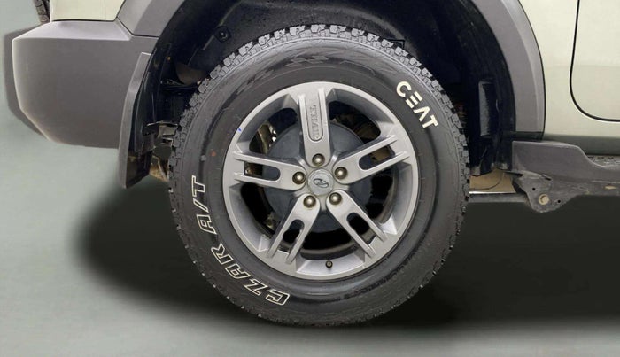 2021 Mahindra Thar LX D AT 4WD HT, Diesel, Automatic, 52,861 km, Right Rear Wheel