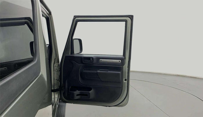2021 Mahindra Thar LX D AT 4WD HT, Diesel, Automatic, 52,861 km, RHS Front Door