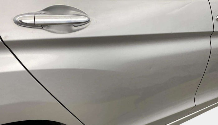2017 Honda City 1.5L I-VTEC V MT, Petrol, Manual, 63,654 km, Right rear door - Minor scratches