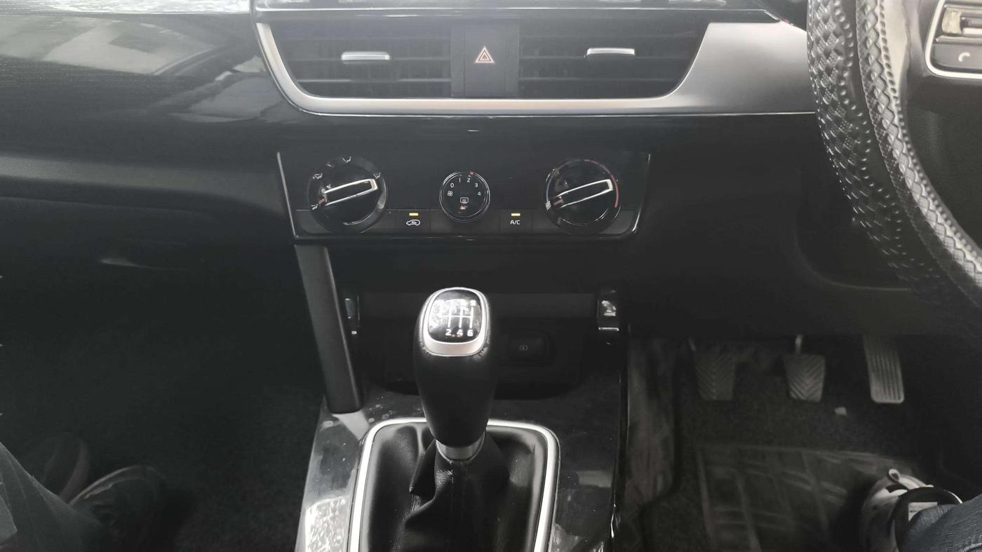 2020 KIA SELTOS HTK PLUS 1.5, Petrol, Manual, 49,671 km, Air Conditioner