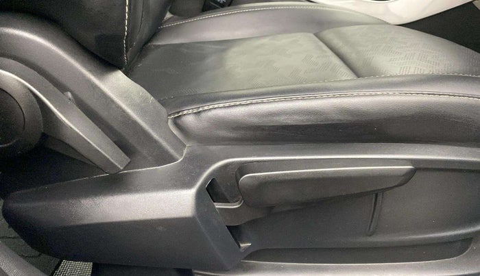 2021 Tata ALTROZ XZ PLUS I-TURBO PETROL, Petrol, Manual, 52,602 km, Driver Side Adjustment Panel
