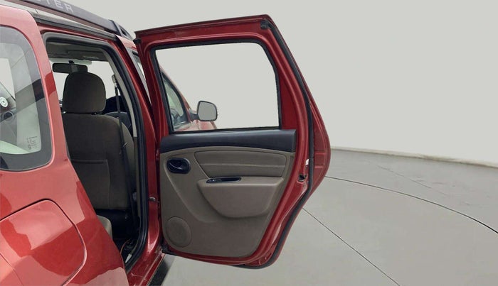 2017 Renault Duster RXL PETROL, Petrol, Manual, 39,597 km, RHS Rear Door