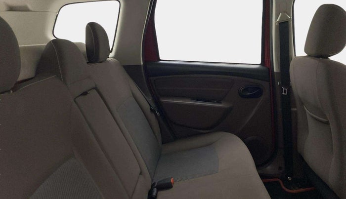 2017 Renault Duster RXL PETROL, Petrol, Manual, 39,597 km, Right Side Rear Door Cabin
