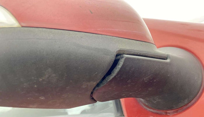 2017 Renault Duster RXL PETROL, Petrol, Manual, 39,597 km, Right rear-view mirror - Cover has minor damage
