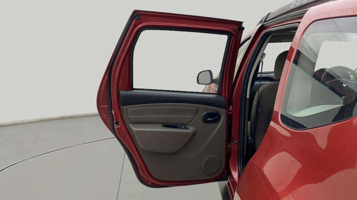 2017 Renault Duster RXL PETROL, Petrol, Manual, 39,597 km, LHS Rear Door